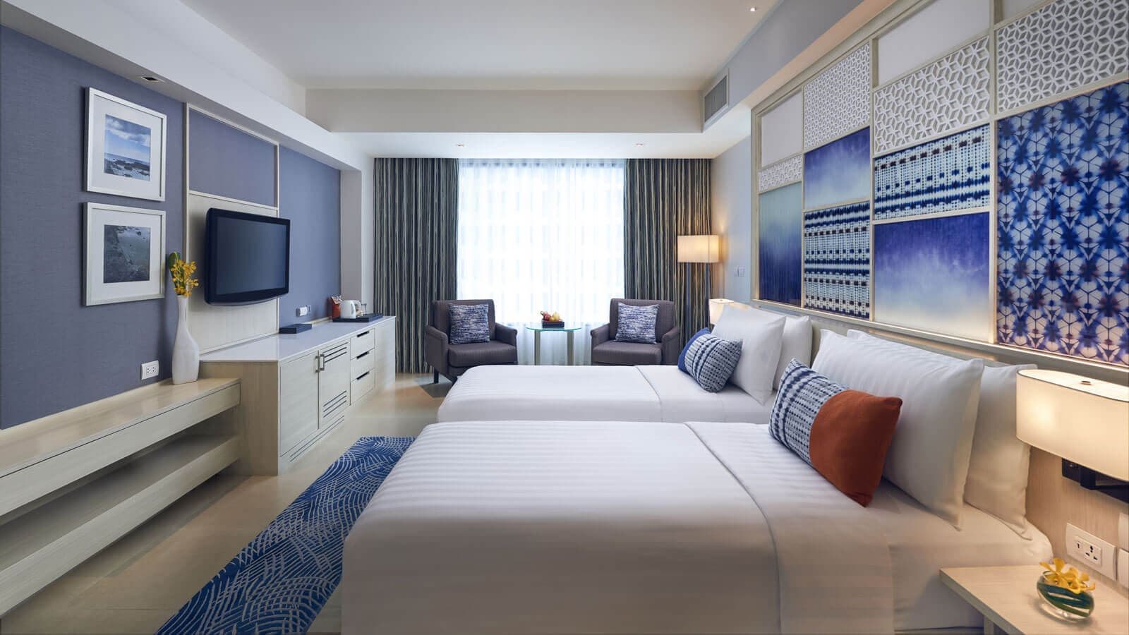 rooms-deluxe-room