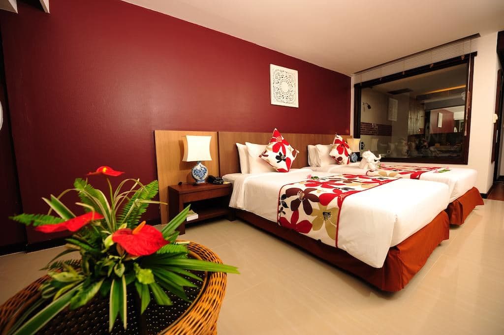 rooms-deluxe-room