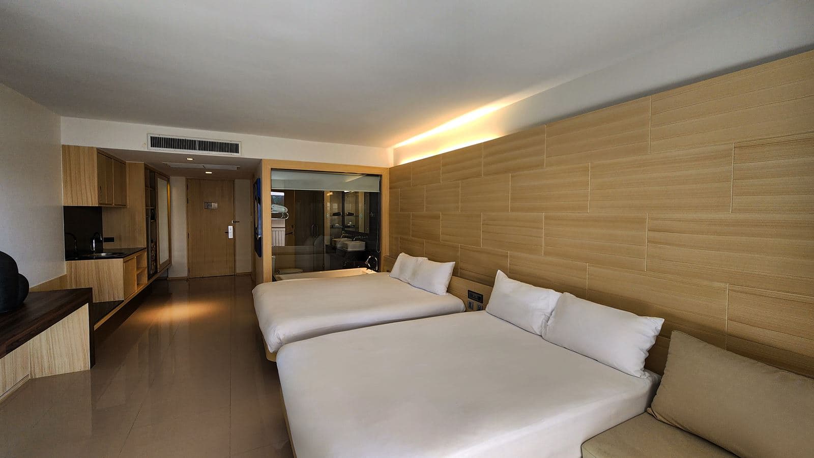 rooms-2-beds-standard-room
