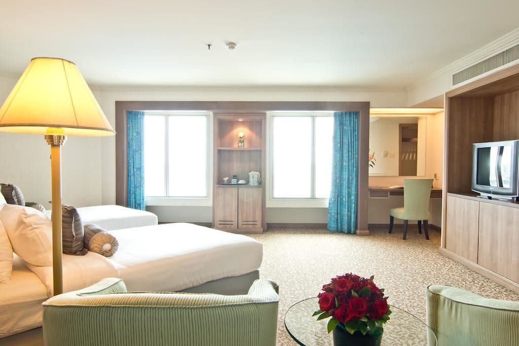 rooms-deluxe-room-space-zone