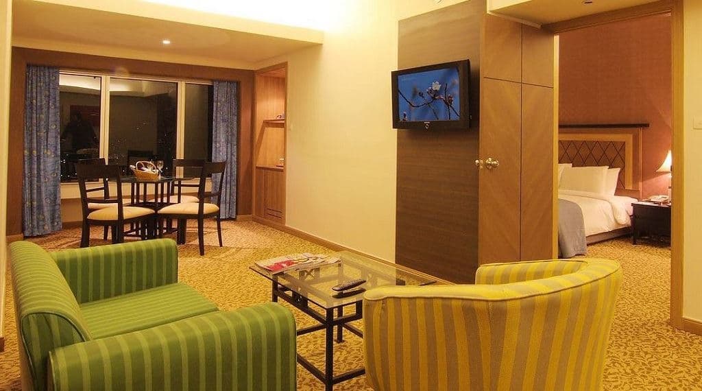 rooms-superior-suite-standard-zone