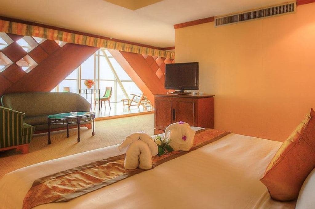 rooms-deluxe-room-space-zone