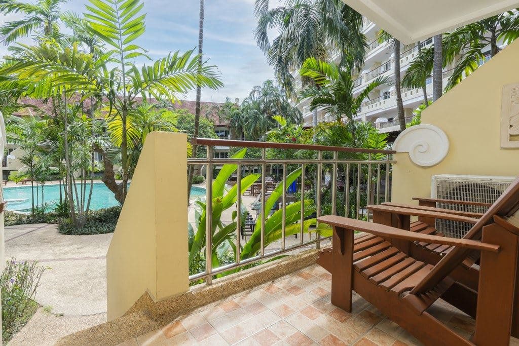rooms-deluxe-pool-access-only-double-bed-