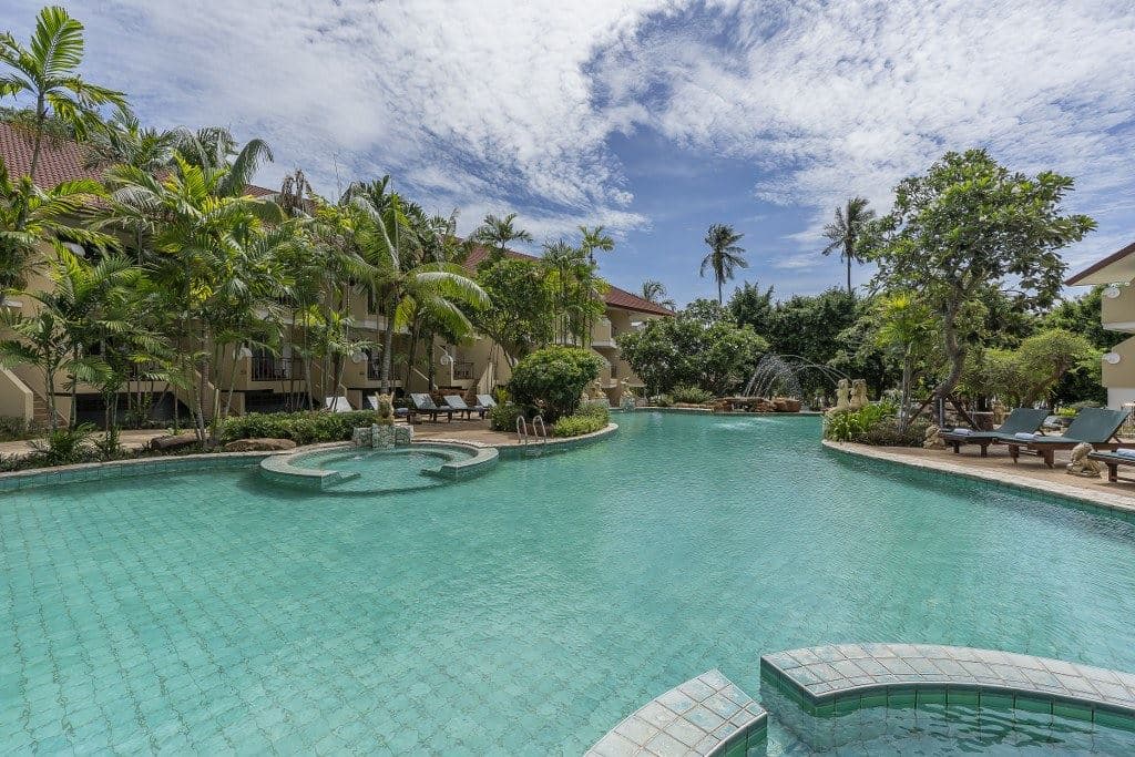 pools-outdoor-pool
