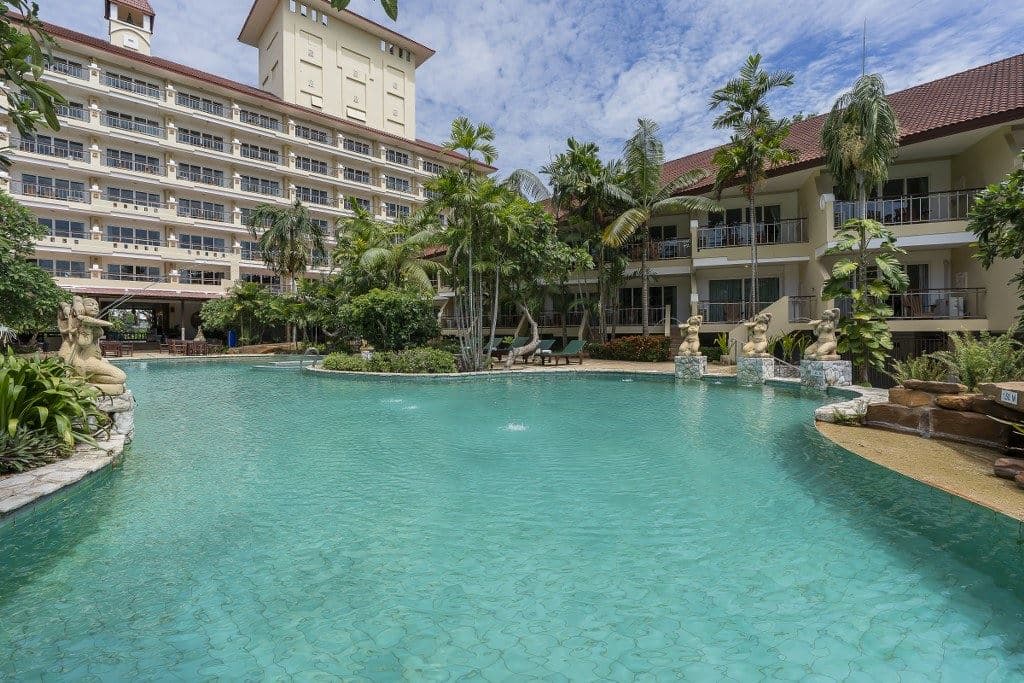 pools-outdoor-pool