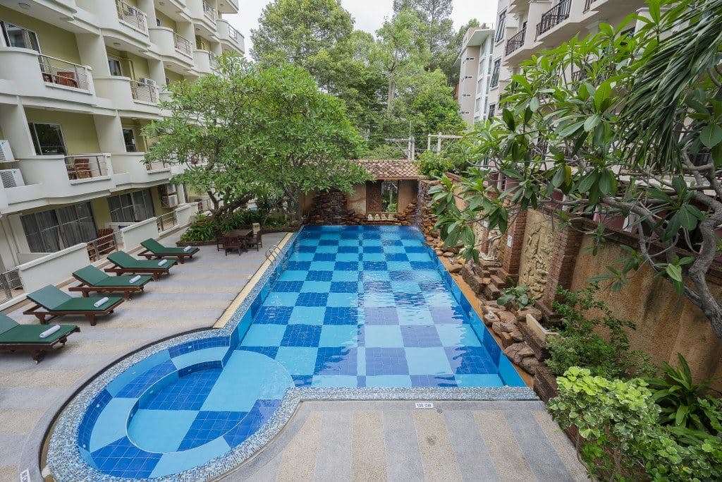 pools-outdoor-pool