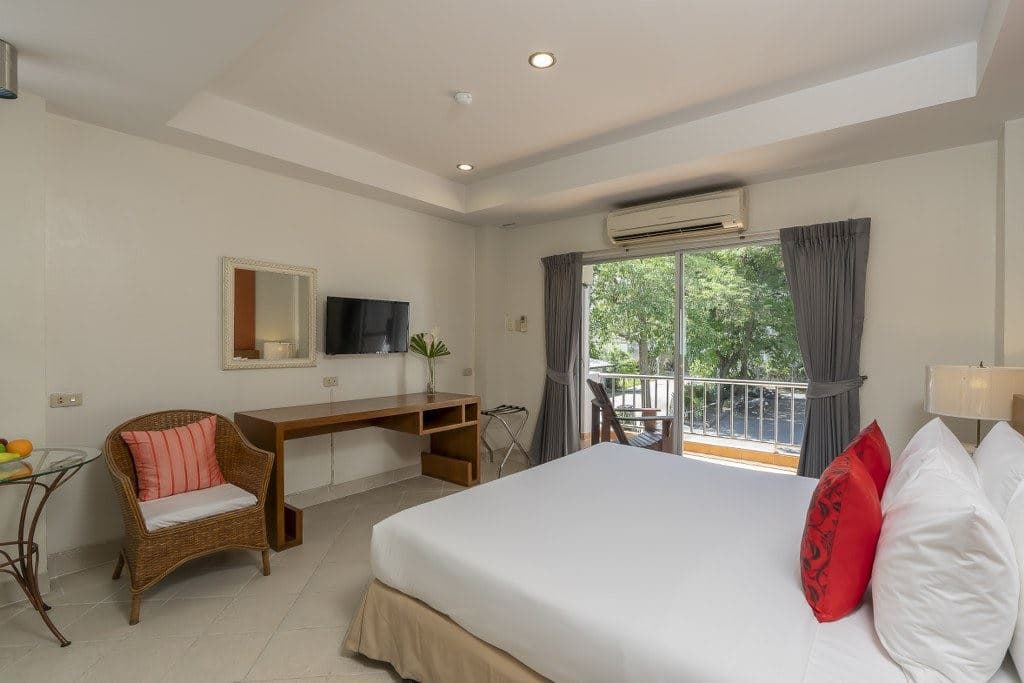 rooms-deluxe-double-room