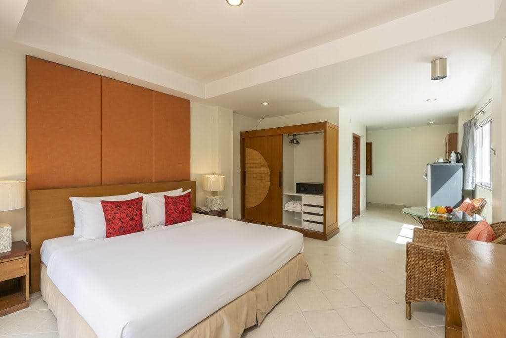 rooms-deluxe-double-room
