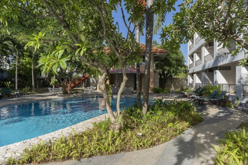 pools-outdoor-pool