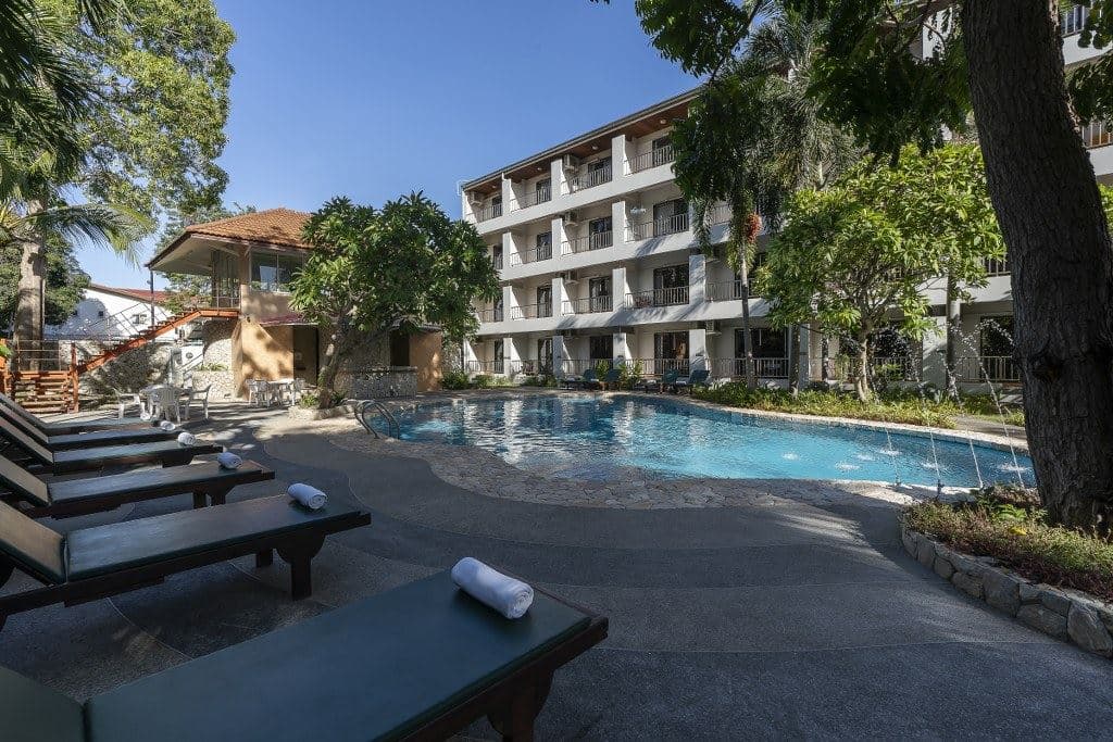 pools-outdoor-pool