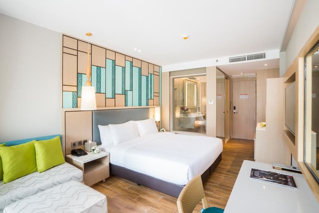 rooms-deluxe-pool-access