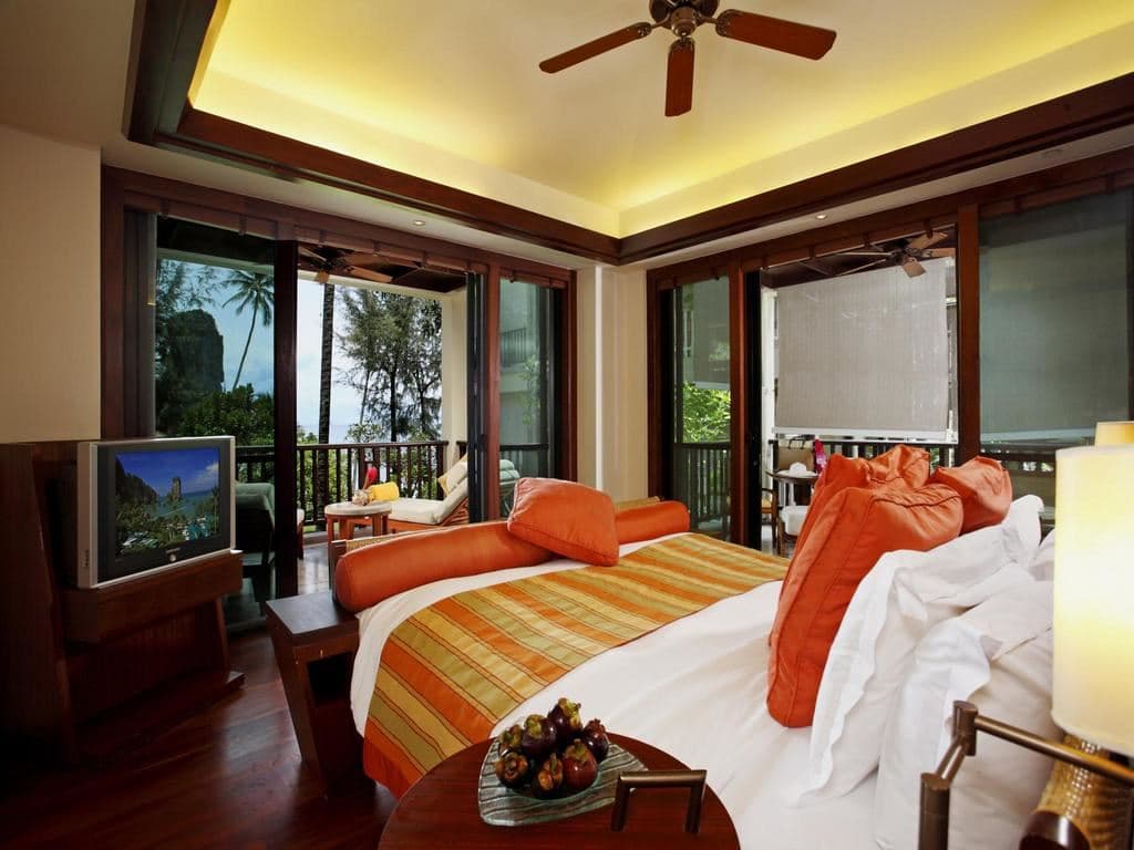 rooms-deluxe-ocean-facing