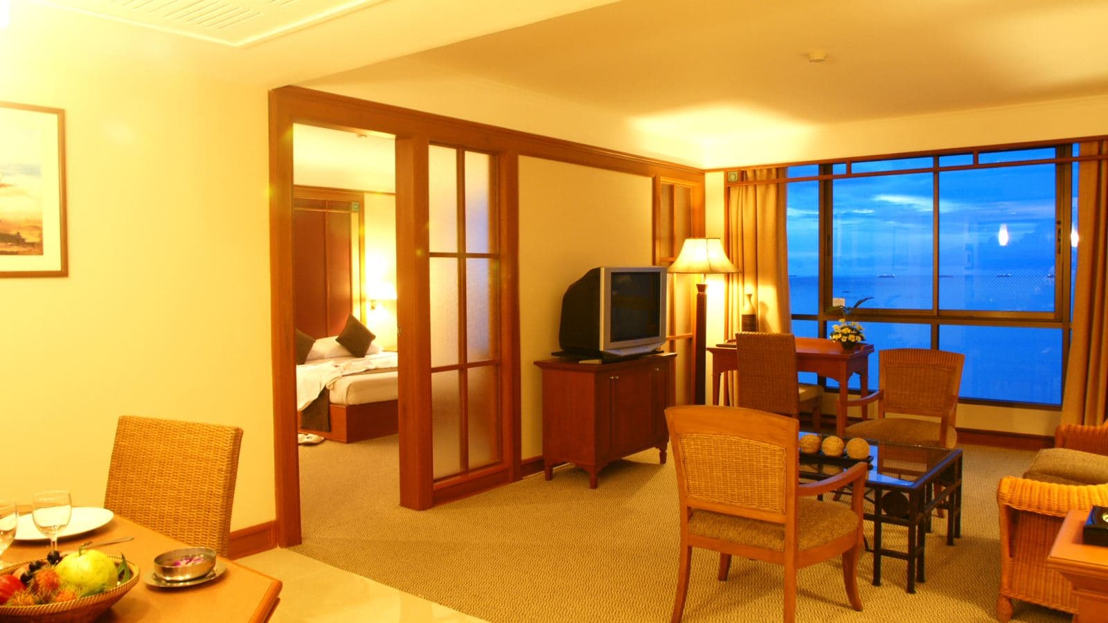 rooms-executive-suite