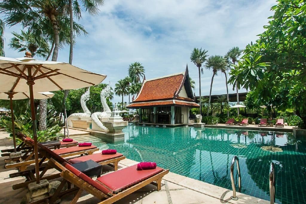 pools-outdoor-pool