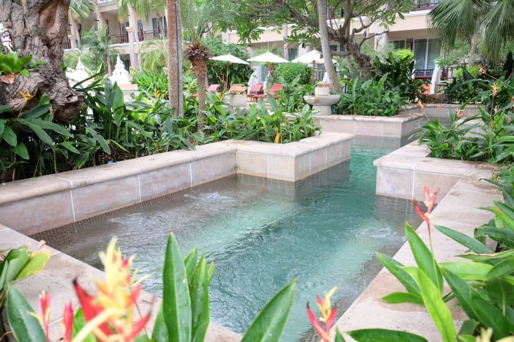 pools-outdoor-pool
