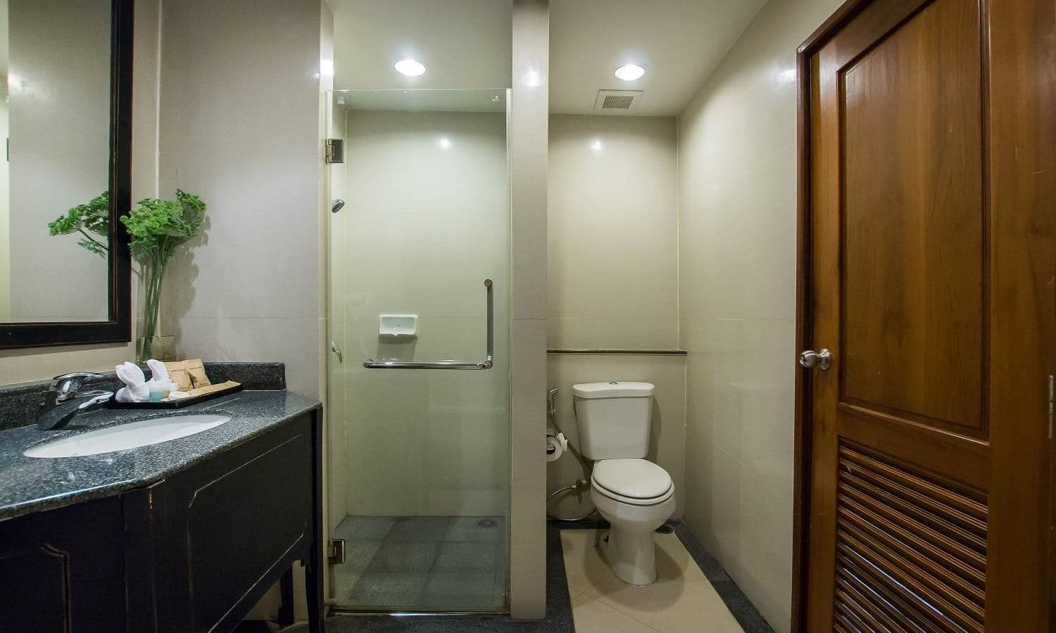 rooms-deluxe-room
