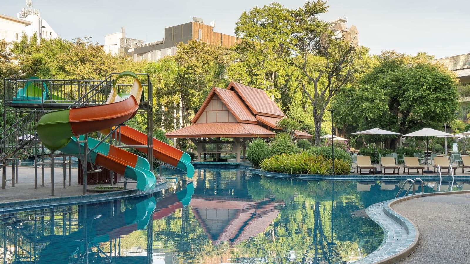 pools-outdoor-pool