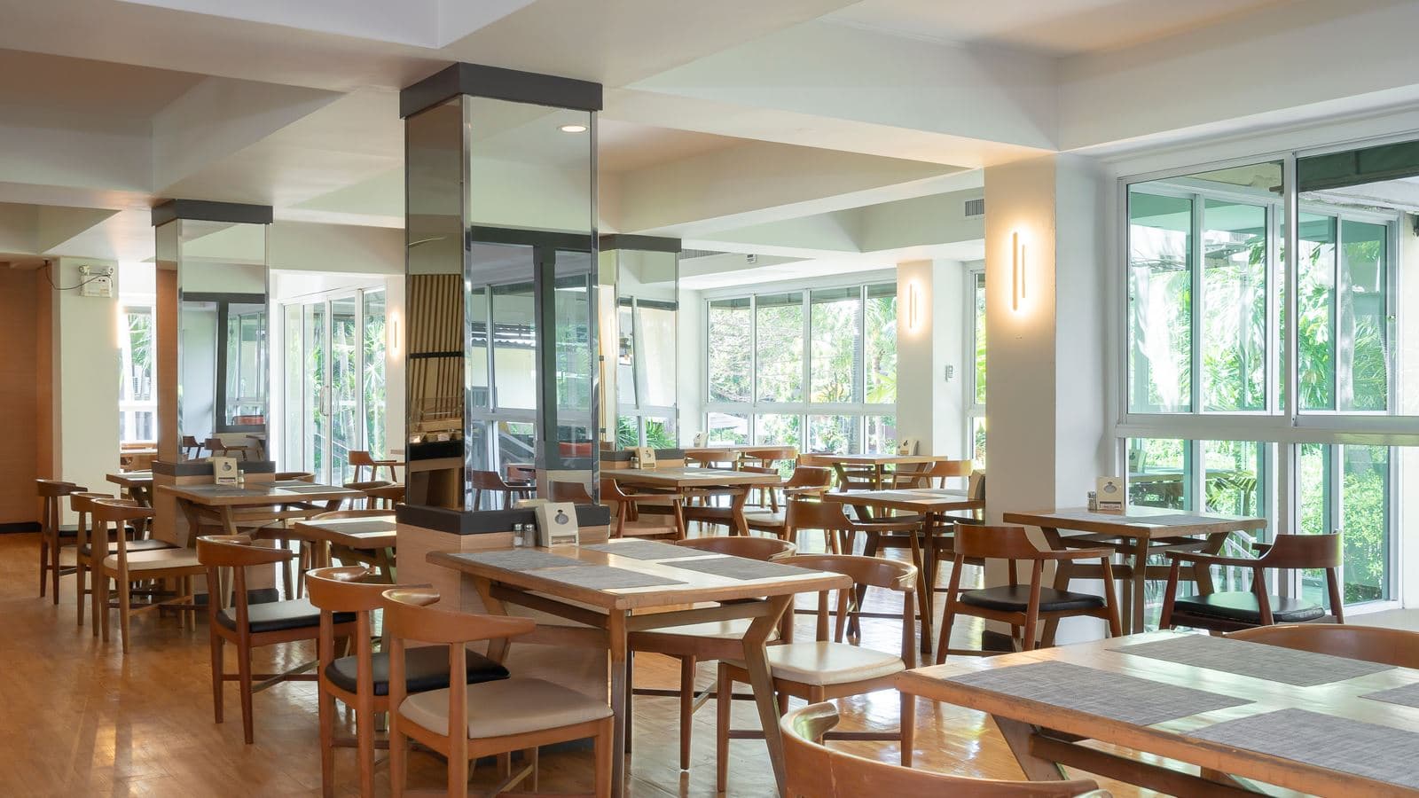 restaurants-park-restuarant