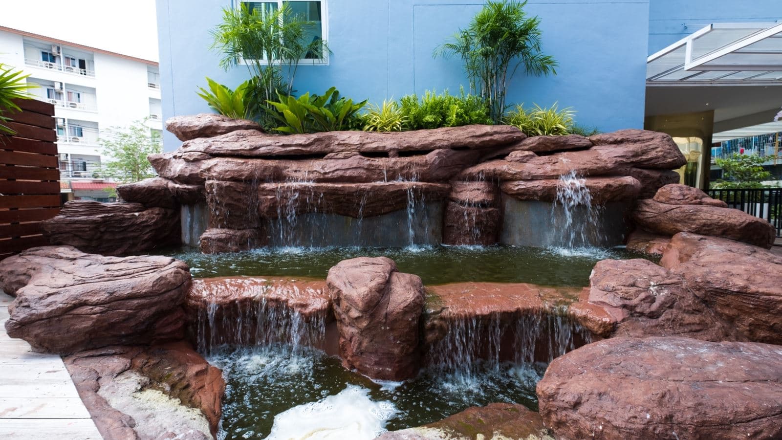 pools-outdoor-pool
