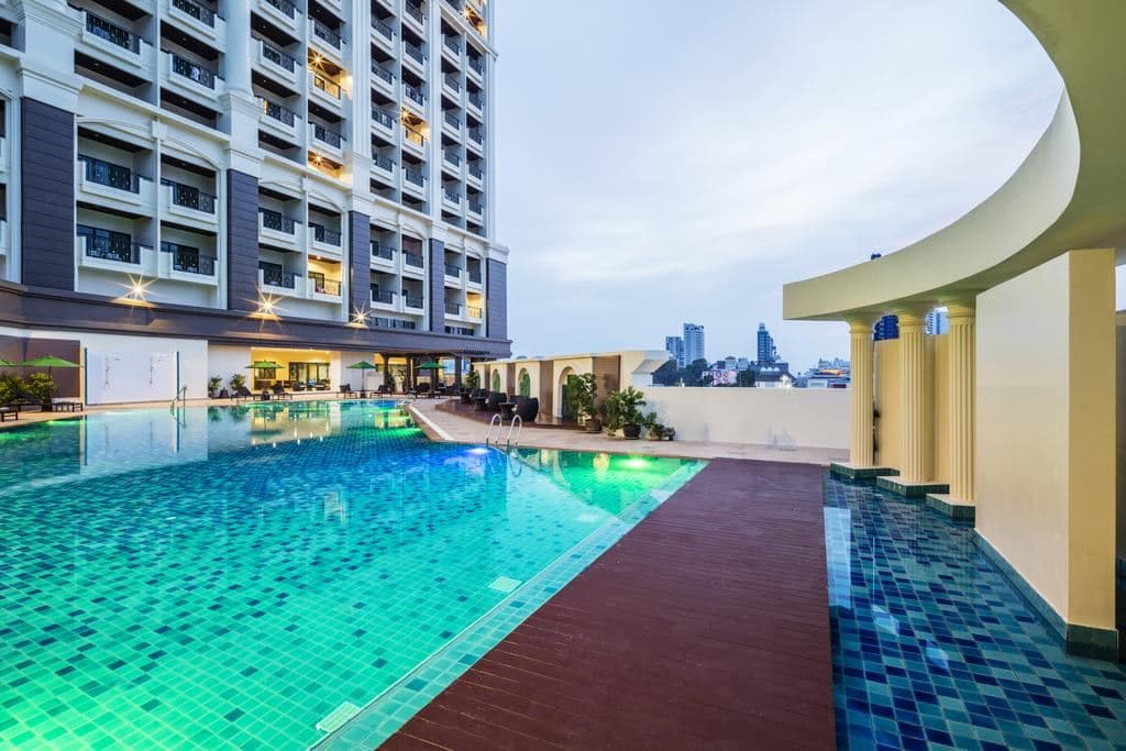 pools-outdoor-pool