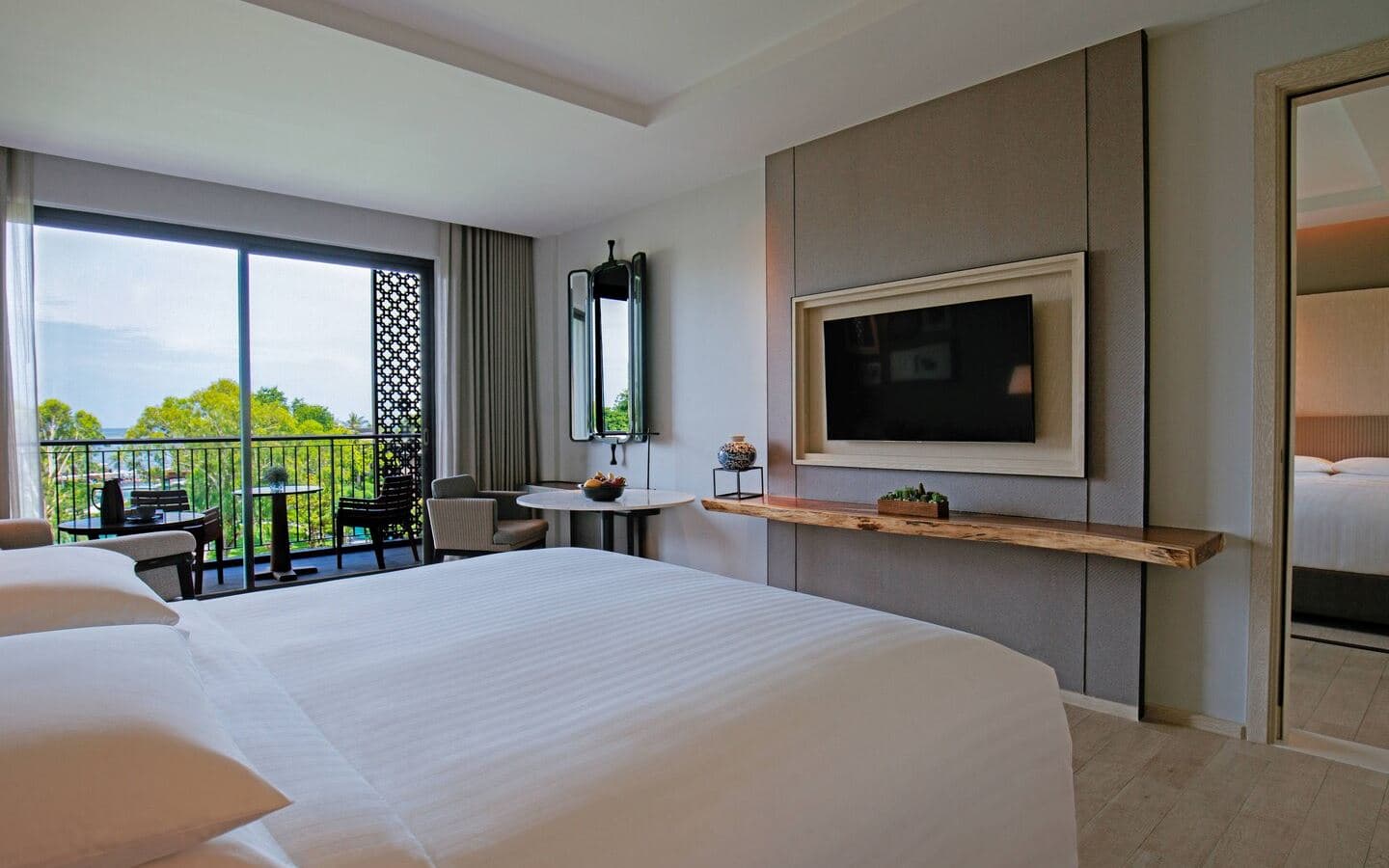 rooms-family-room