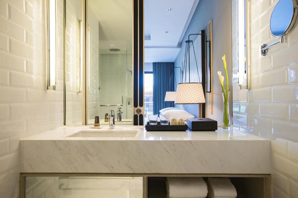 rooms-family-room