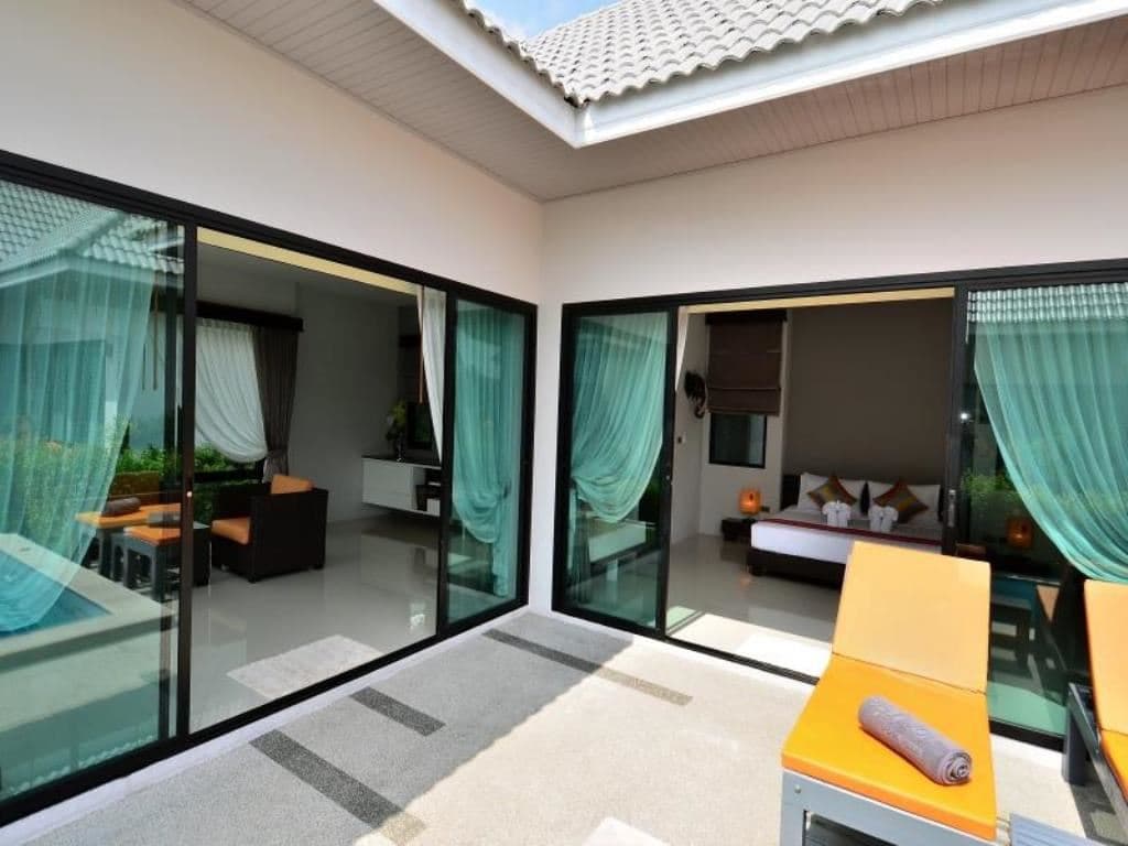 rooms-deluxe-suite-pool-villa
