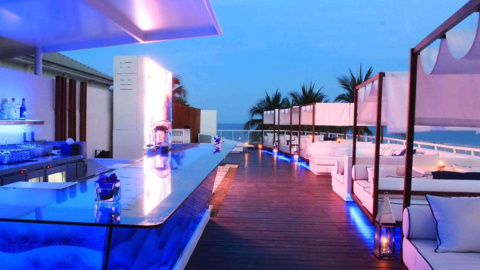 bars-azure-bar