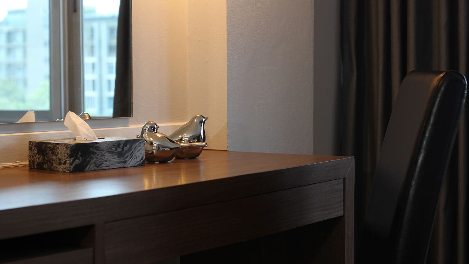 rooms-deluxe-room