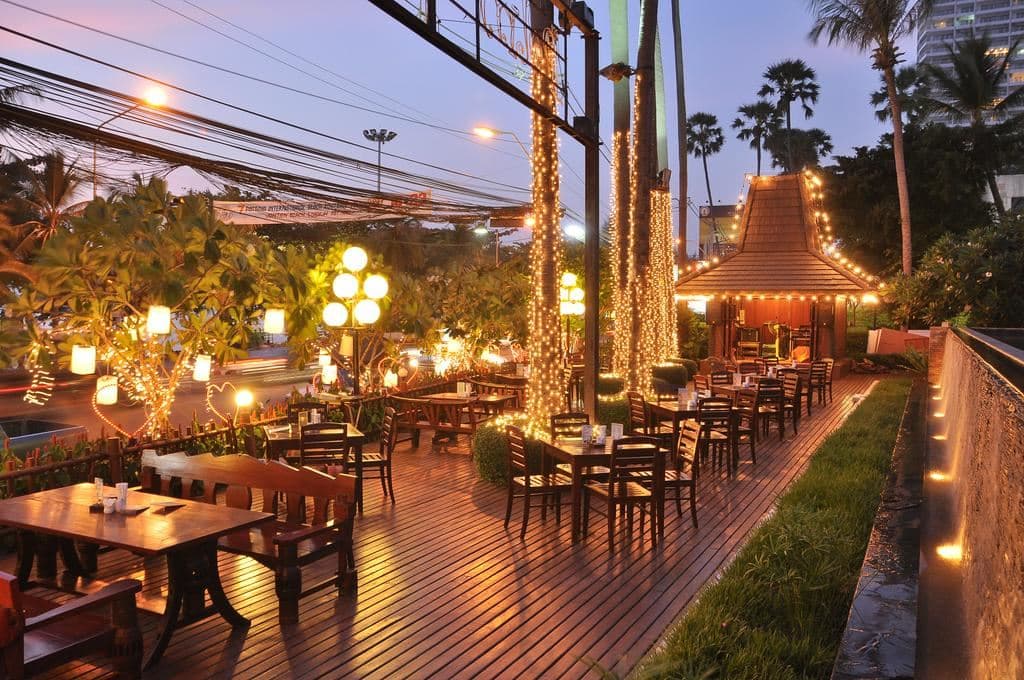 restaurants-the-coral-reef