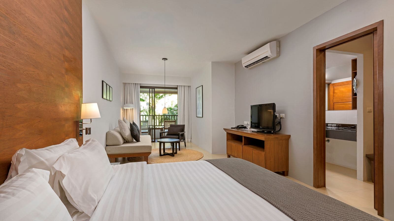 rooms-junior-suite