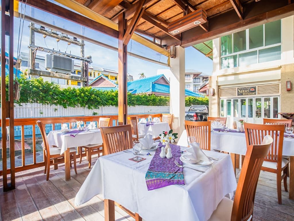 restaurants-the-sunset-restaurant