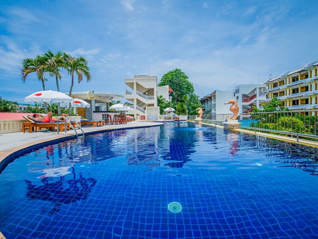 pools-outdoor-pool