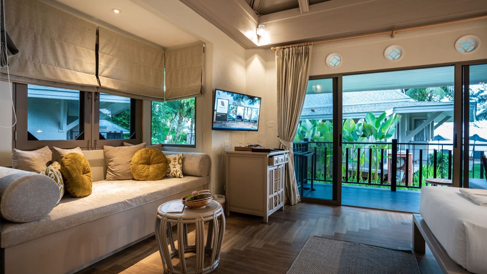 rooms-orchid-deluxe-bungalow