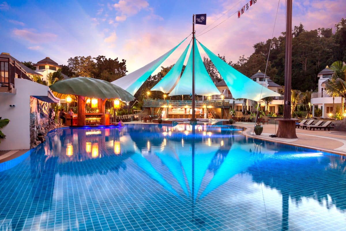 pools-outdoor-pool