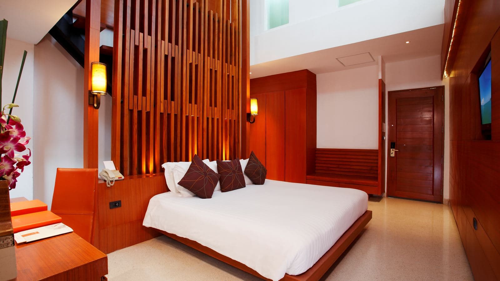 rooms-pool-villa-with-loft
