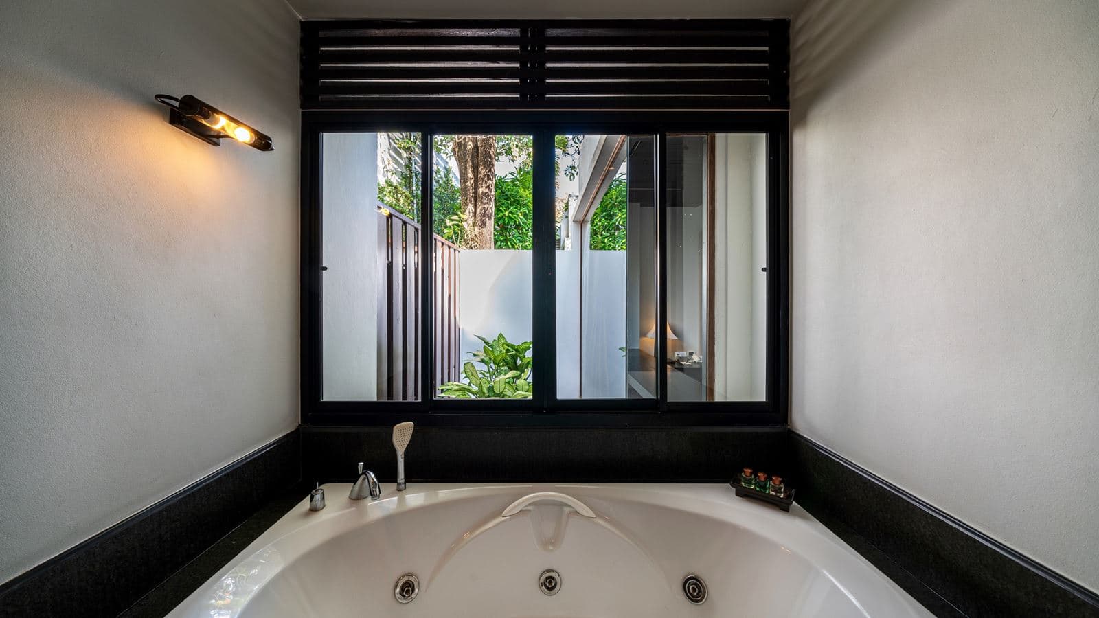 rooms-pool-villa