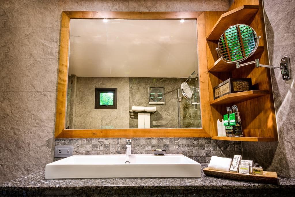 rooms-deluxe-family-room