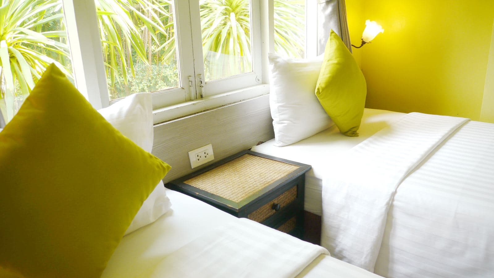 rooms-economy-room