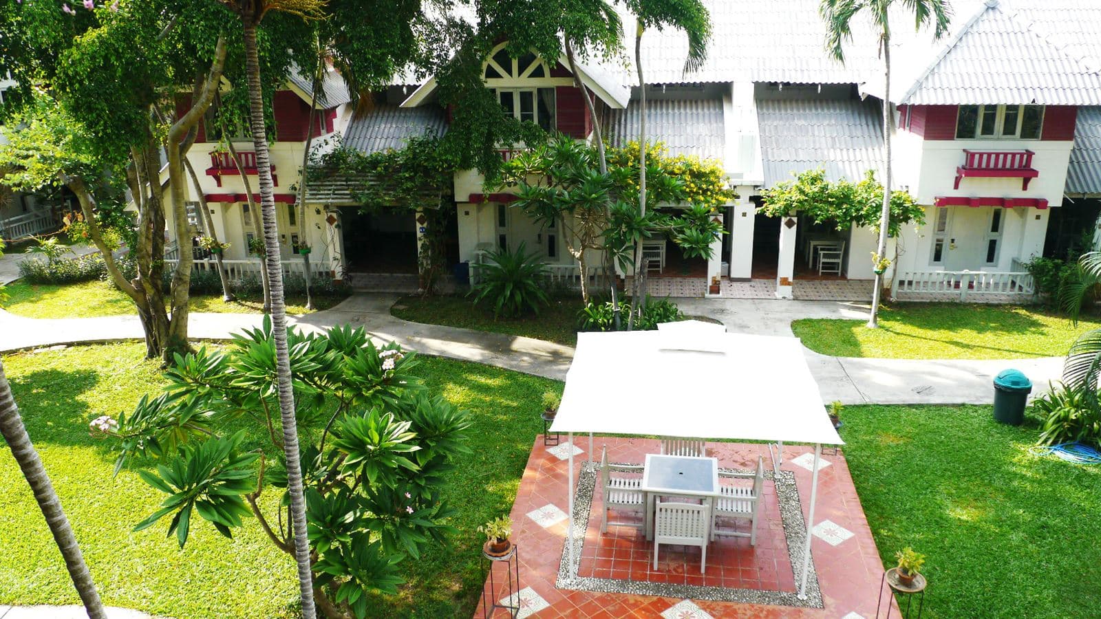 rooms-economy-room
