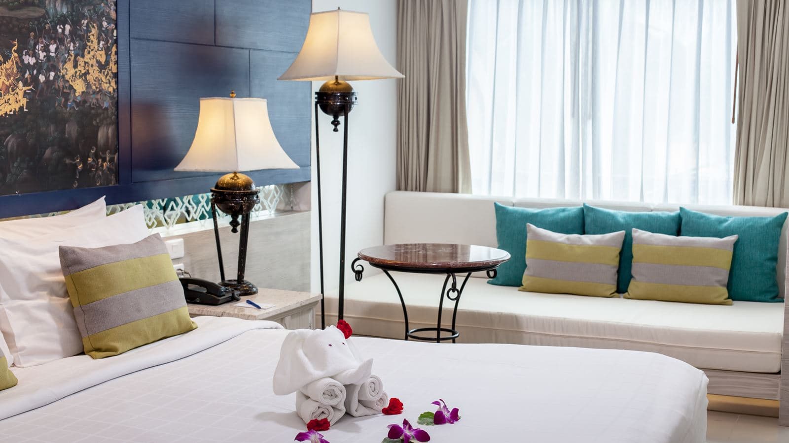 rooms-superior-room