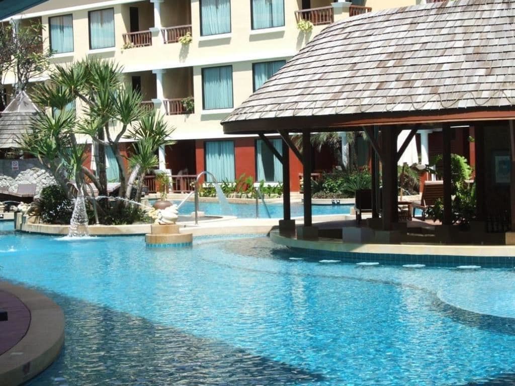 pools-outdoor-pool
