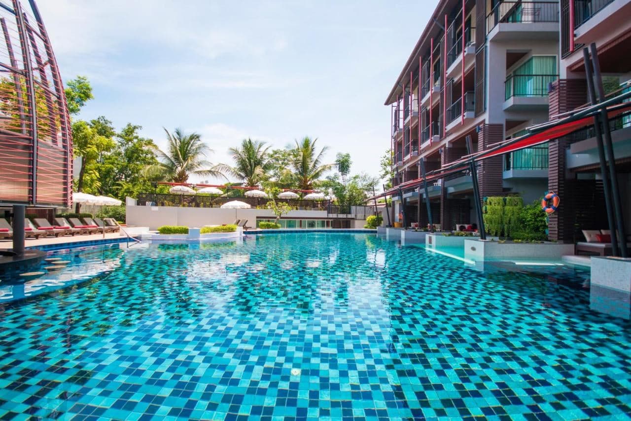 pools-outdoor-pool