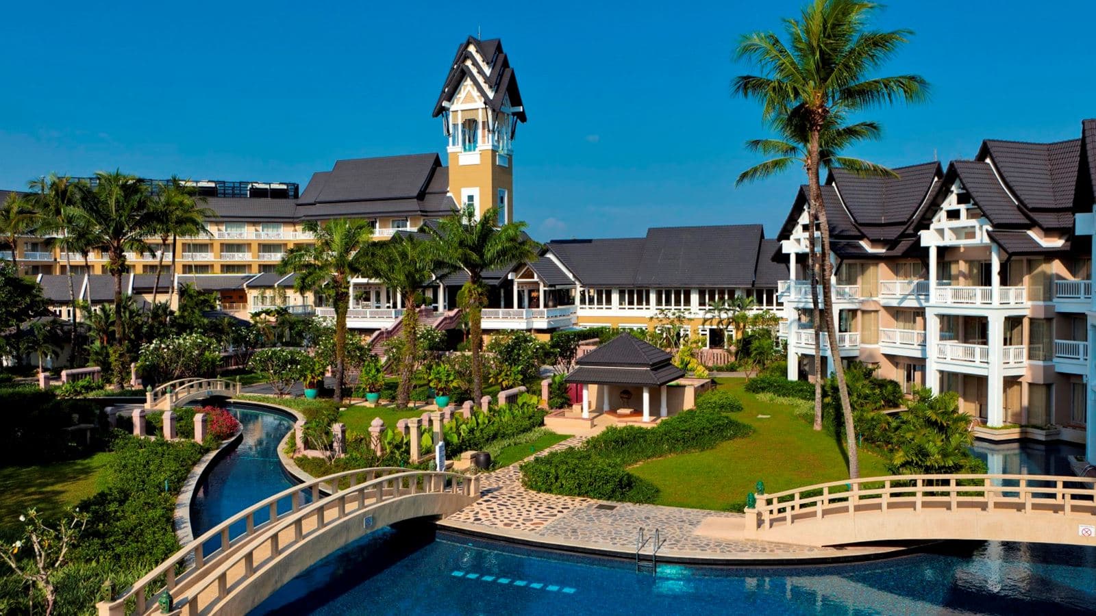 pools-outdoor-pool