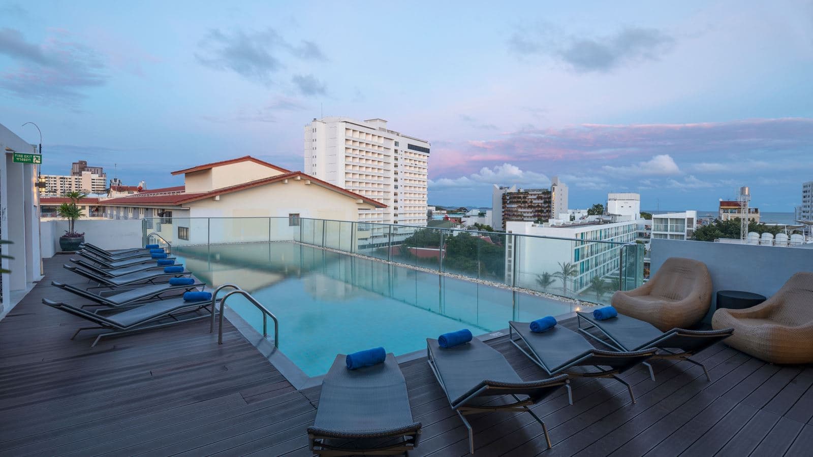 pools-outdoor-pool