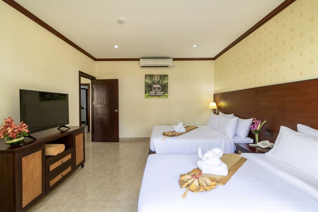 rooms-deluxe-1br-apartment-garden-view