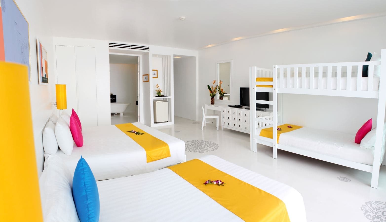 rooms-deluxe-family