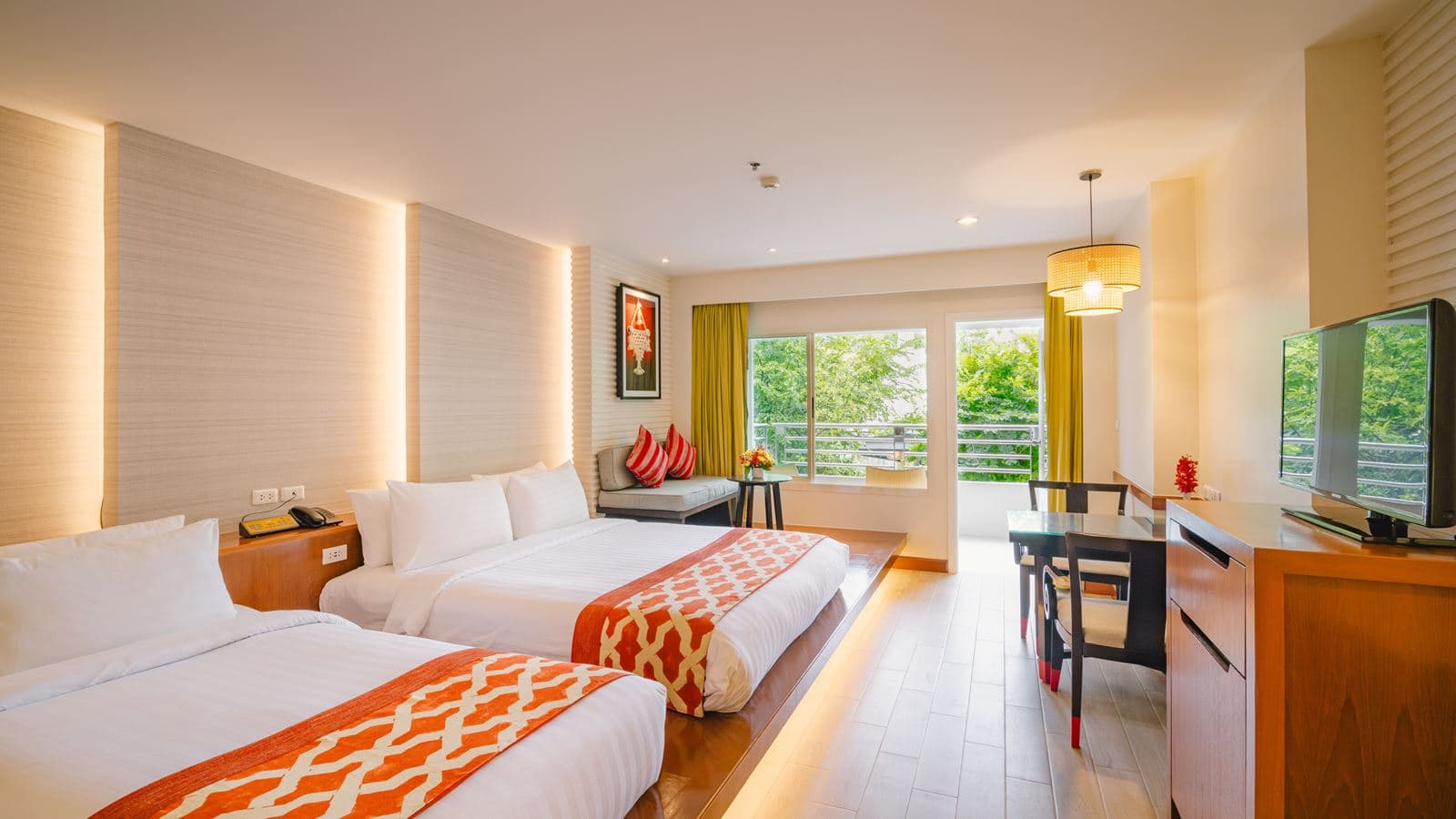 rooms-premier-deluxe-triple-royal-wing-1-queen-1-single