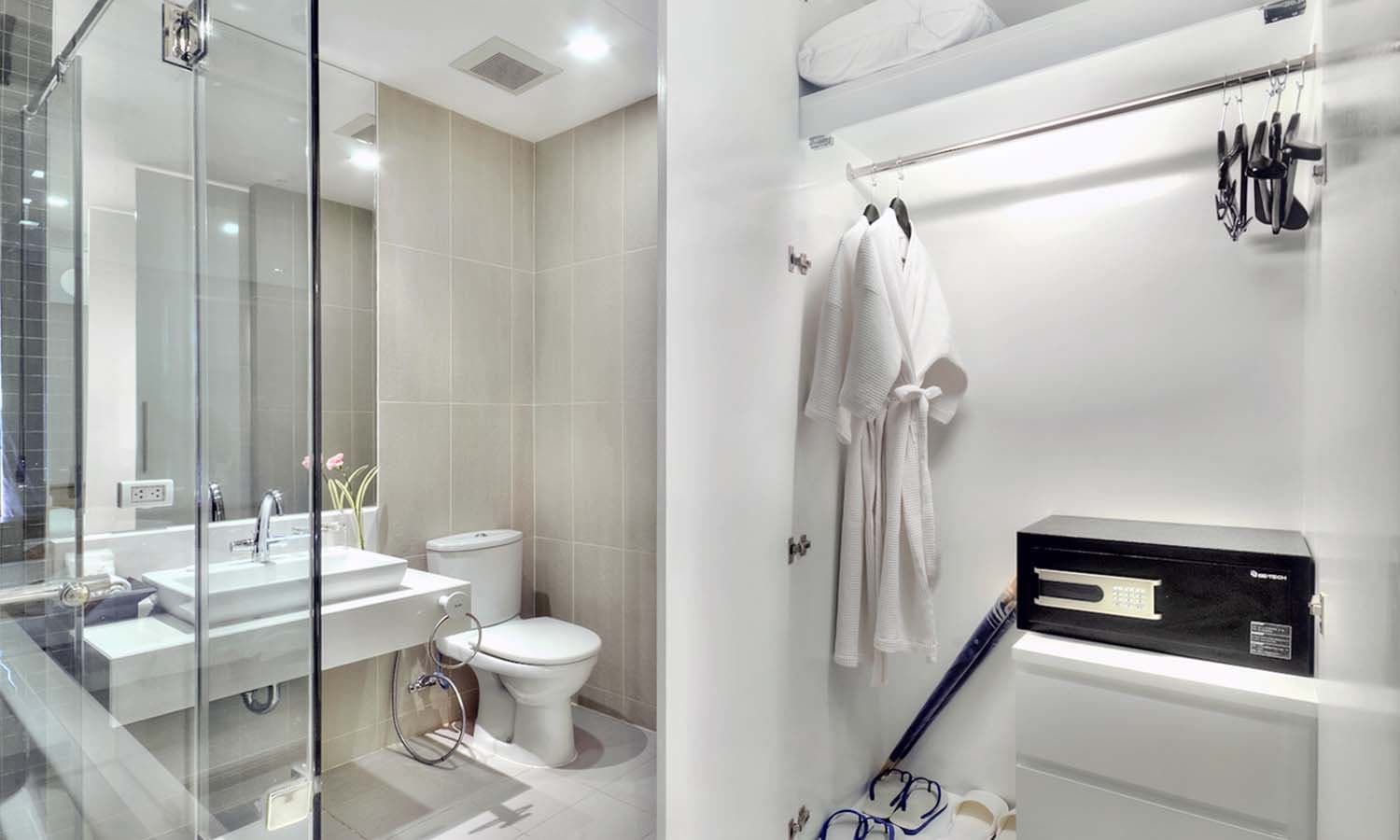 rooms-deluxe-room
