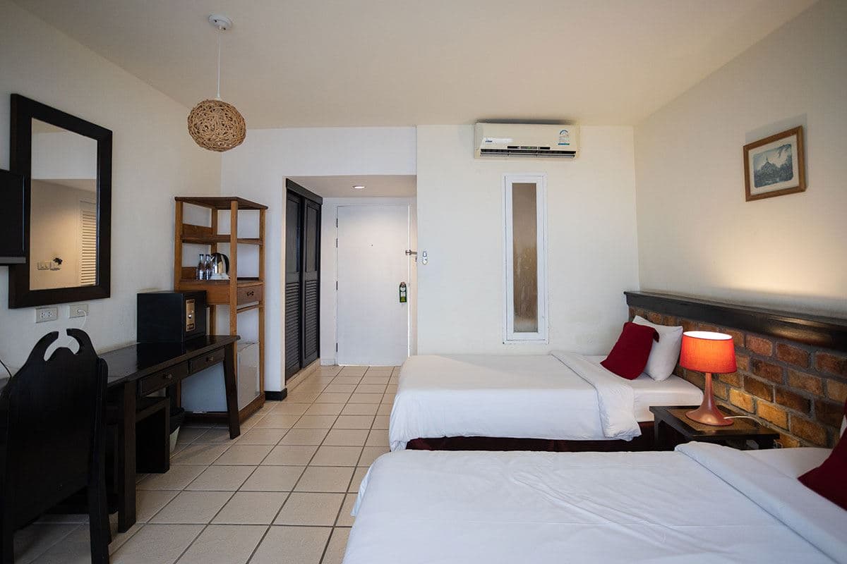 rooms-standard-room